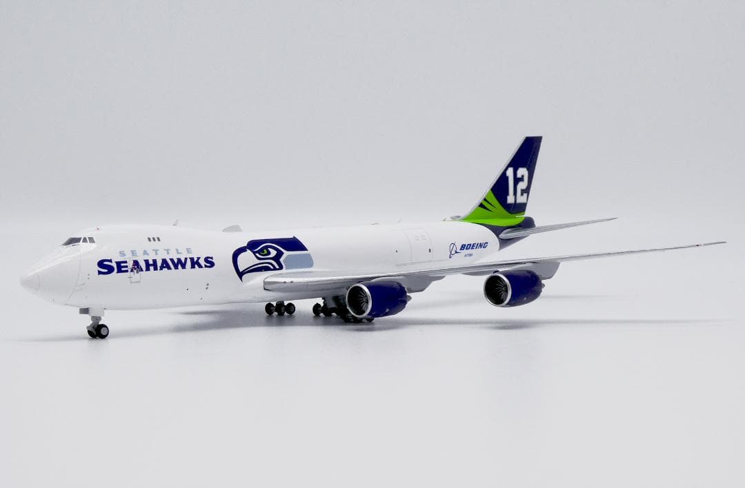 ボーイング 747-8F シアトル・シーホークス N770BA 1/400