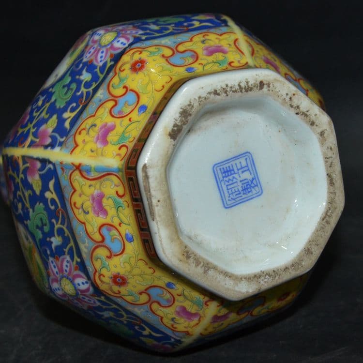 大清琺瑯彩花瓶蒜頭瓶 景徳鎮 陶磁器 装飾品 現代工芸品 美術品 置物