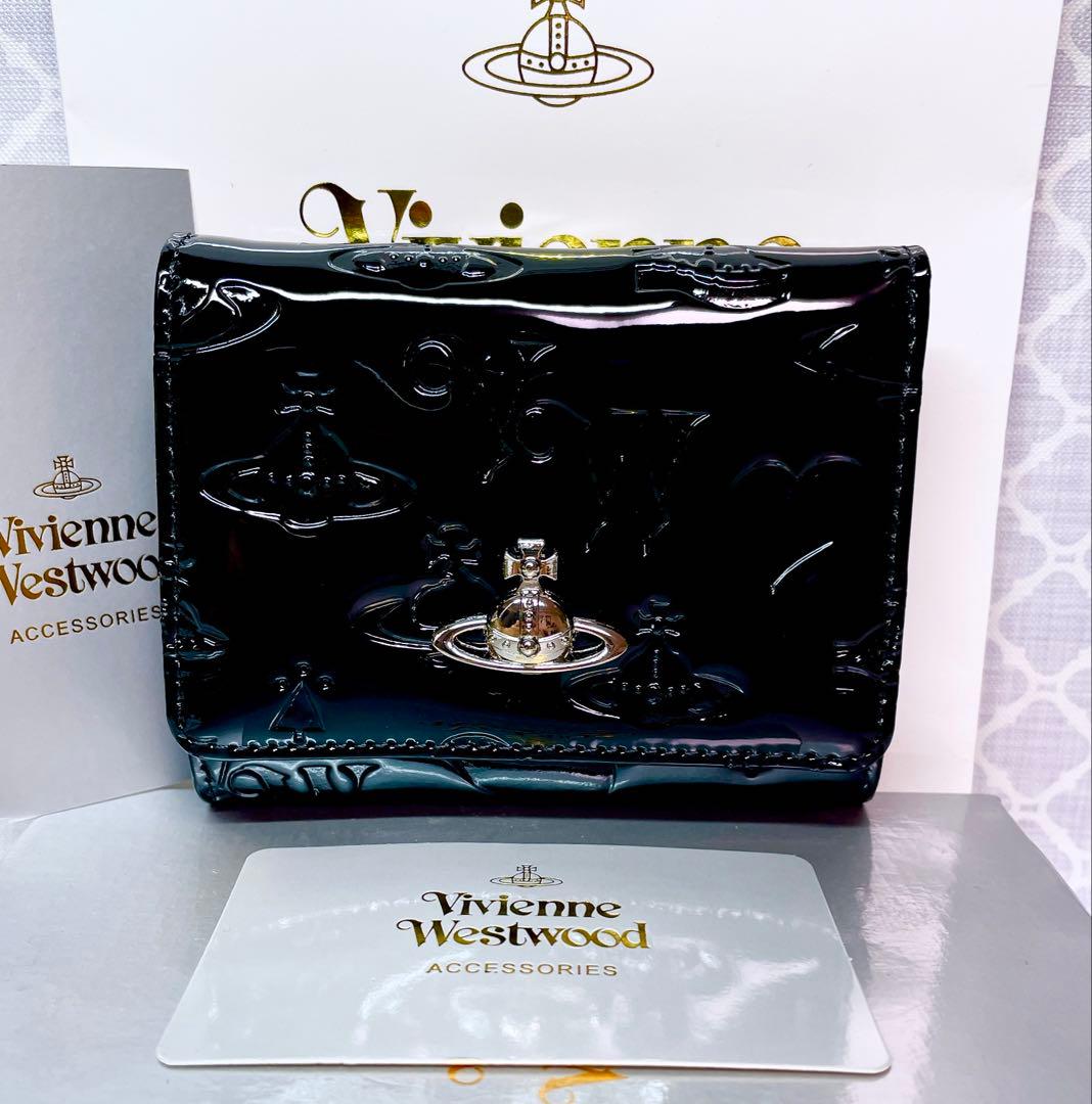 【内側に素敵な柄♡新作】Vivienne Westwood 折財布 黒 エナメル
