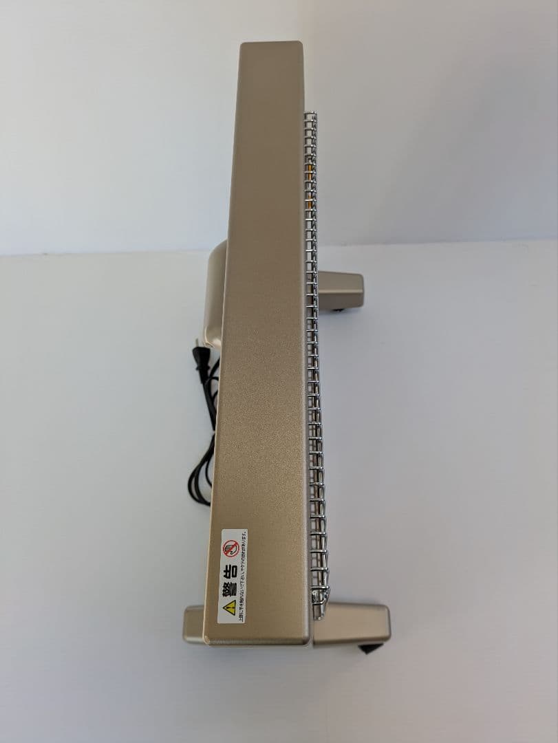 遠赤外線暖房器 　サンルミエ キュート 　E800LS　日本製