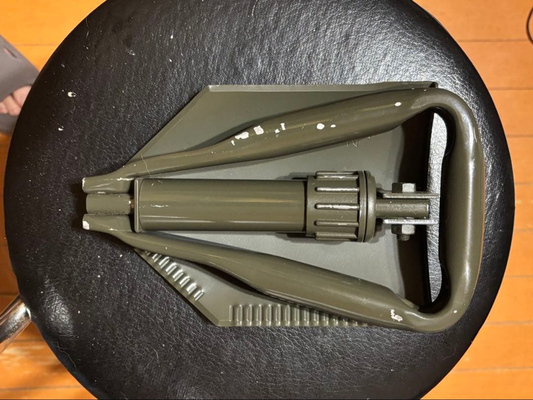 【美品】新品の官給品折りたたみシャベル2型&中古の袋とセット！ Qマーク付き！