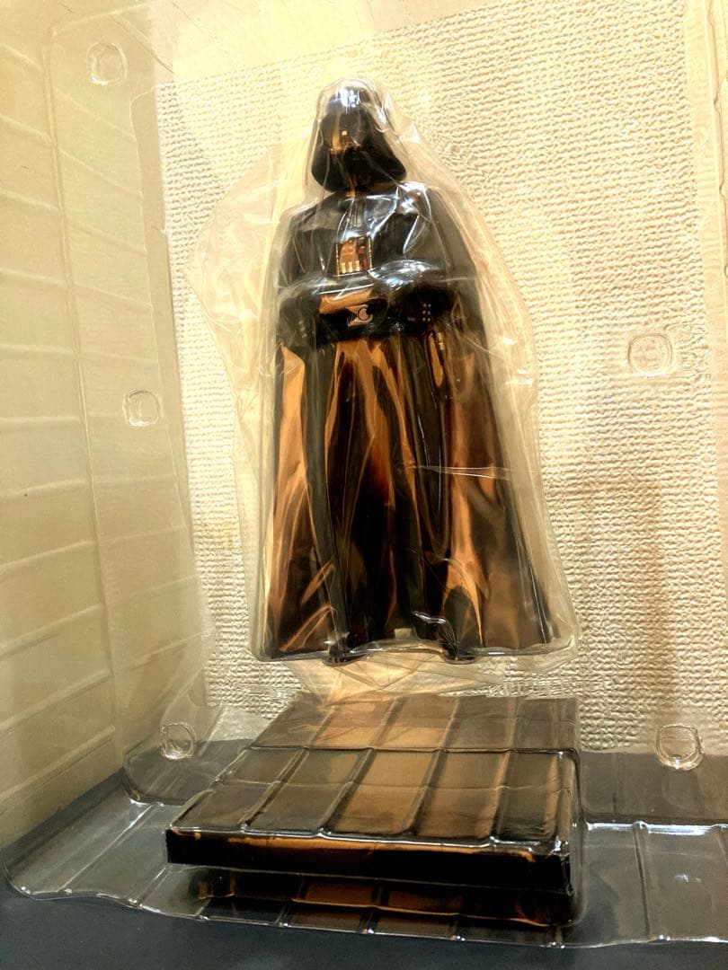 ディアゴスティーニ　ダースベイダーフィギュア台座付き