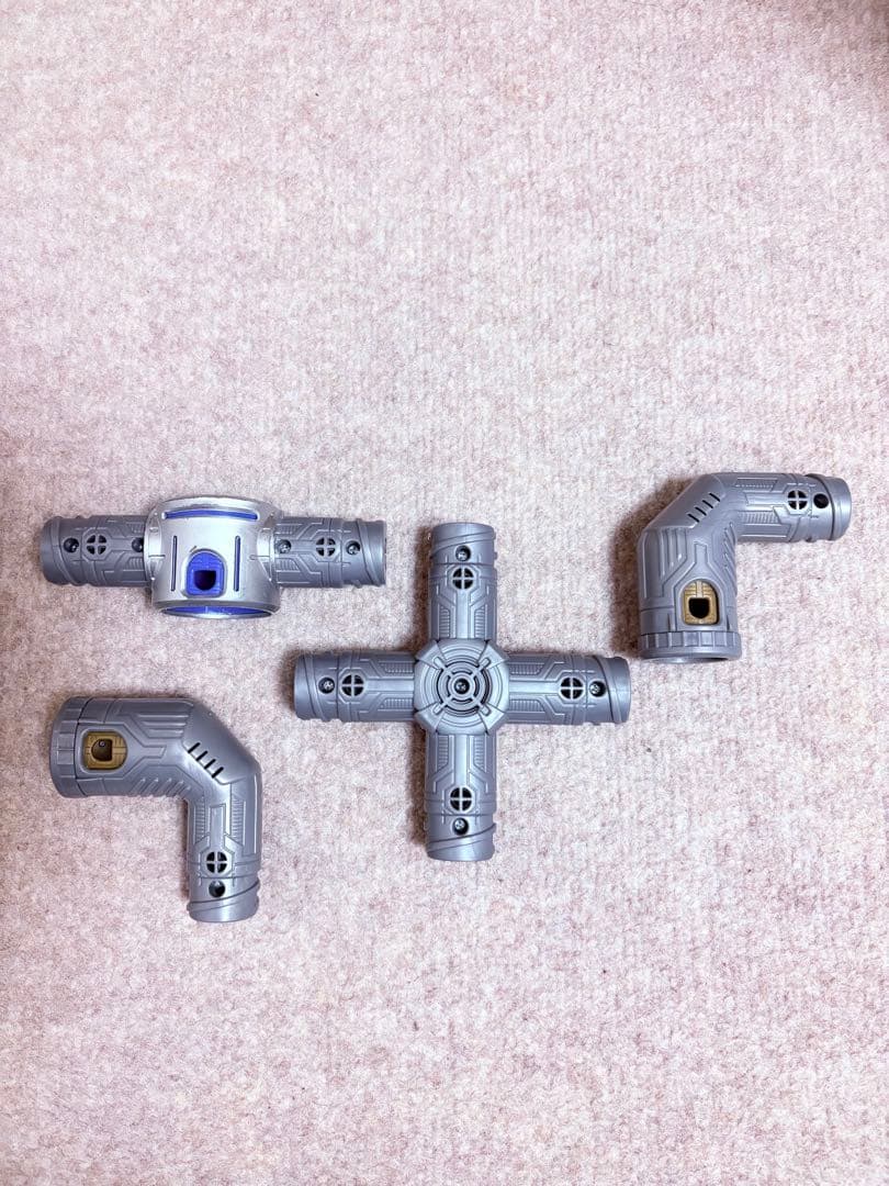 注目品！スターウォーズ ライトセーバーセットジェダイマスター 組み立て自由