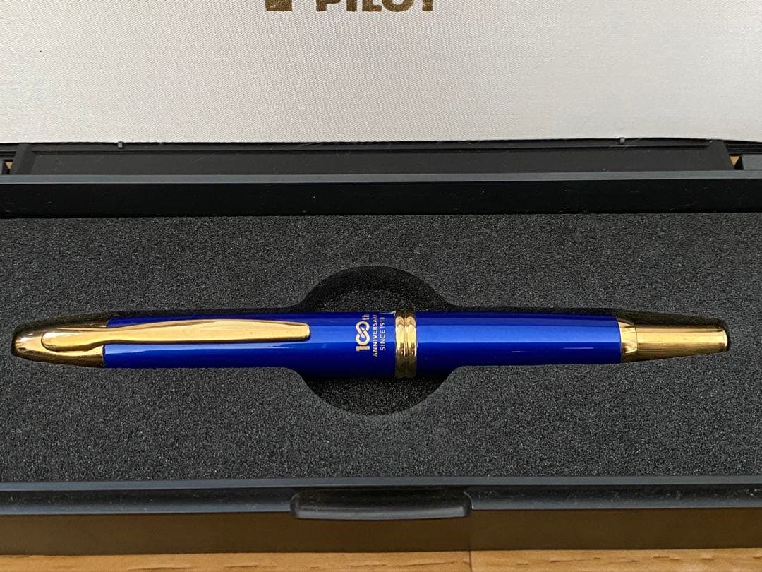 PILOT パイロット 万年筆 キャップレス 100周年記念　株主優待品