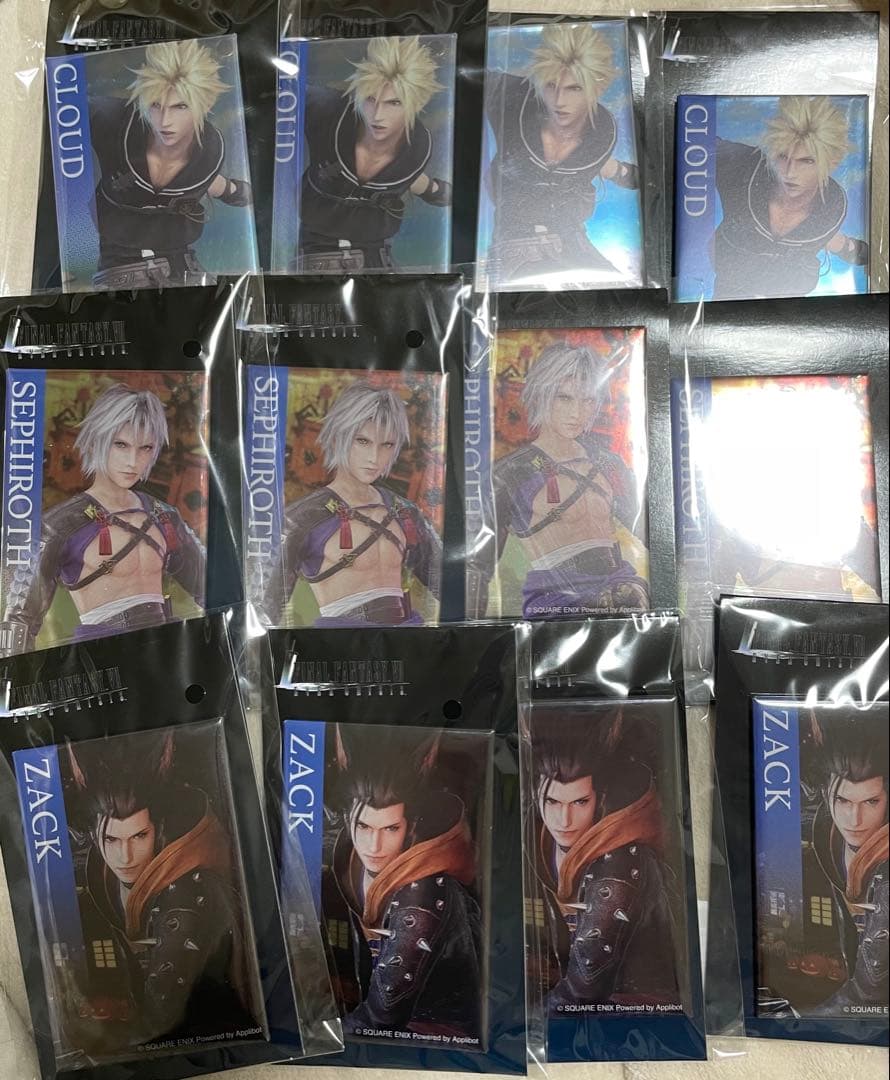 FF7ECエバクラ　くじ　クラウド、セフィロス、ザックス　缶バッジ＆キーホルダー