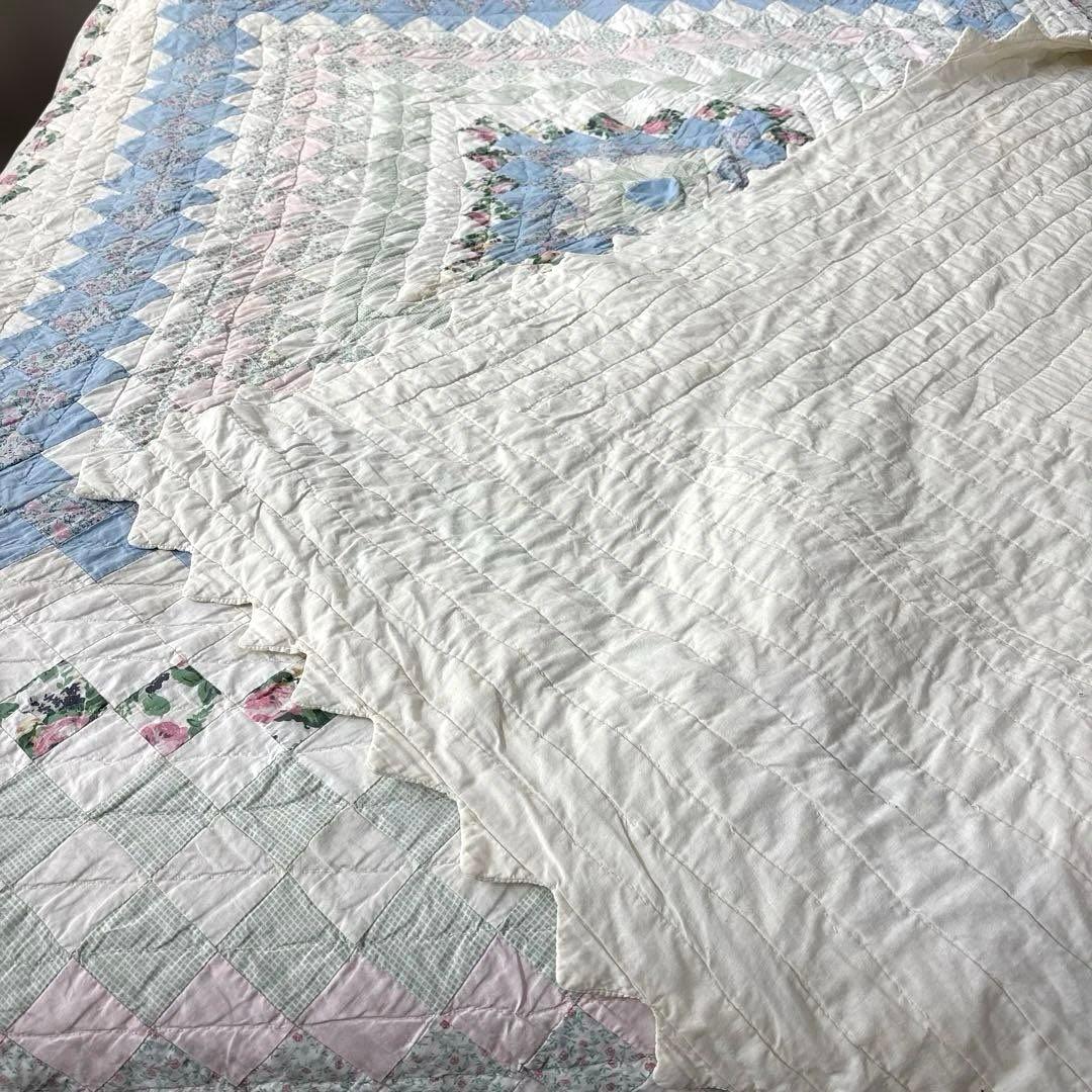 アメリカンアンティークキルト　ベッドカバー　ブロック繋ぎ