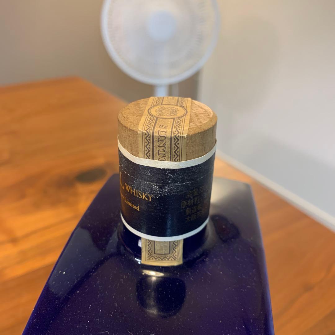 サントリーウイスキー　ローヤル　医療センター竣工記念ボトル　陶器　未開封