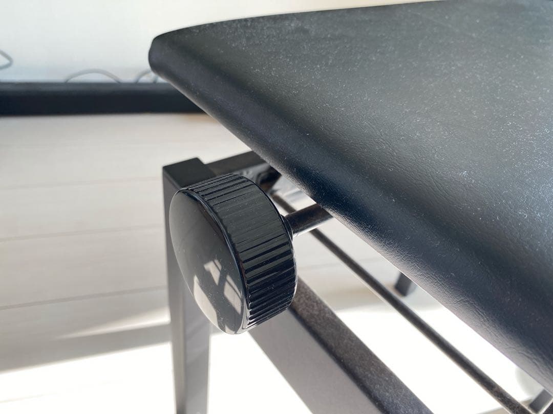 【セット】Roland電子ピアノ用の椅子　高さ調整可能