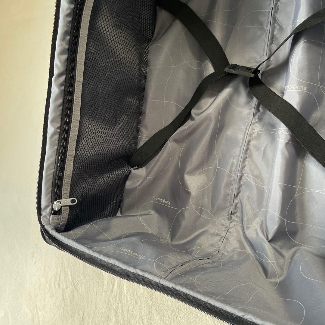 Samsonite モメンタススピナーエキスパンダブル68リットル