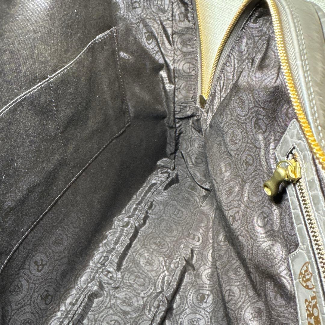 57 未使用　トフアンドロードストーン　ビジネスバッグ　レザー　型押し　グレー