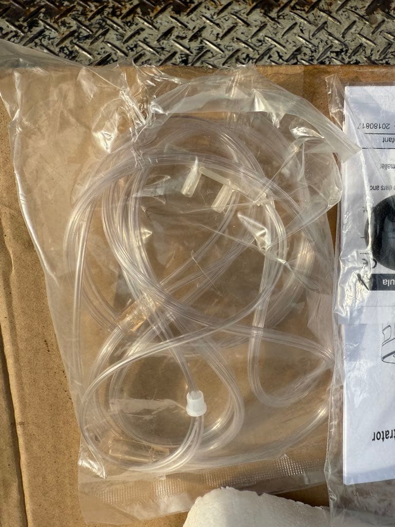 美品finron 4時間のみ使用！酸素発生器　ZY-1Bリモコン付