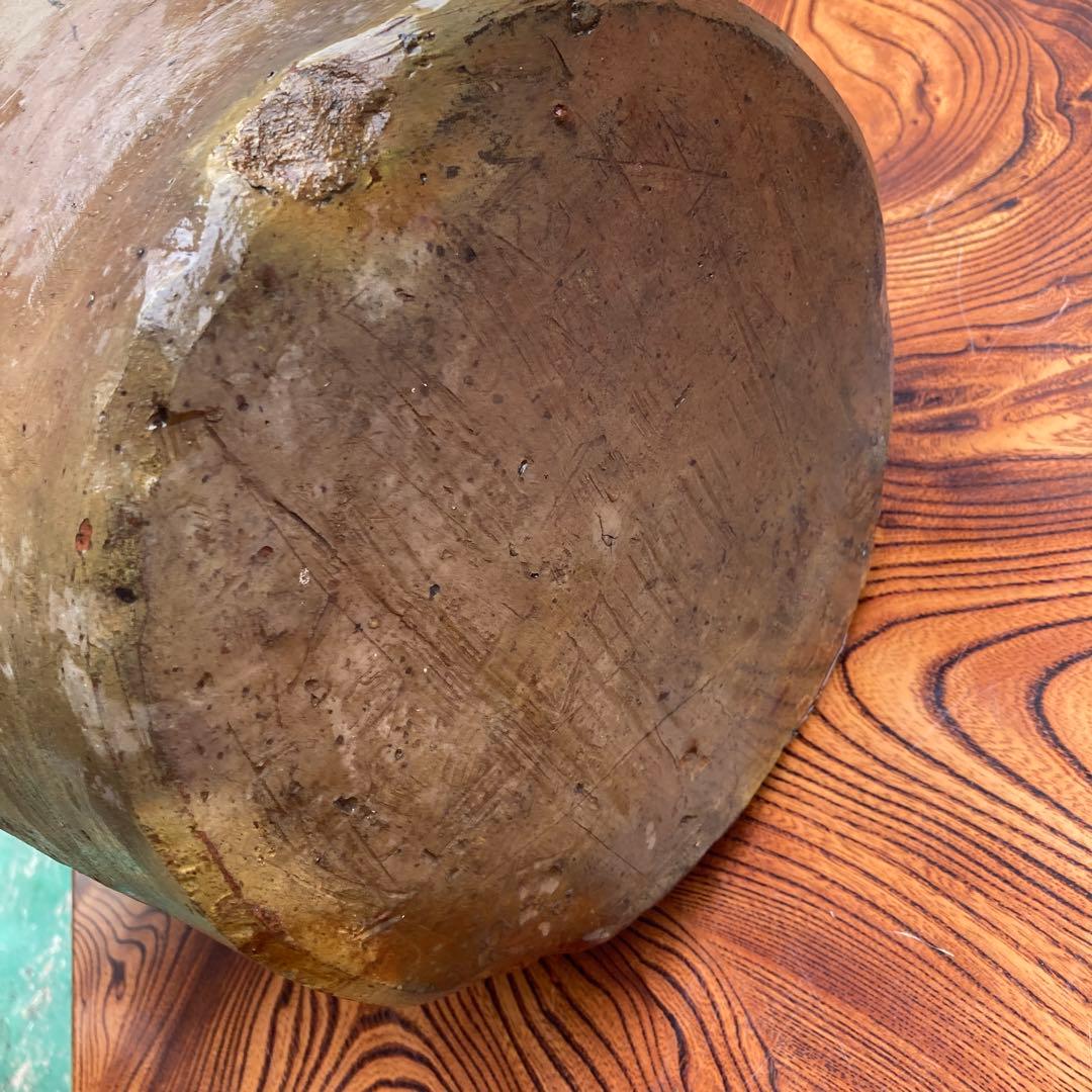 旧家蔵出し　かなり大きな壺　年代物