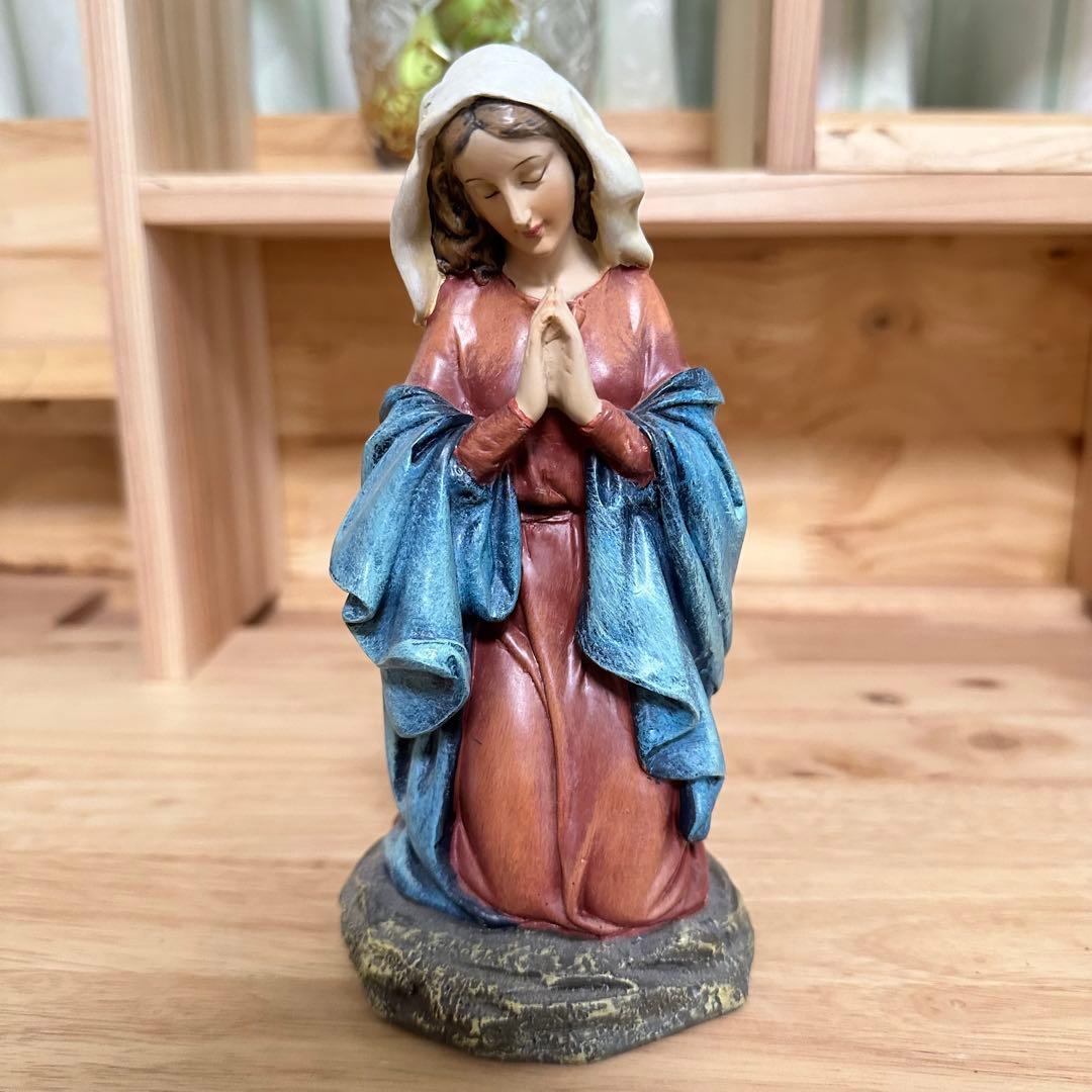 マリア 祈る姿