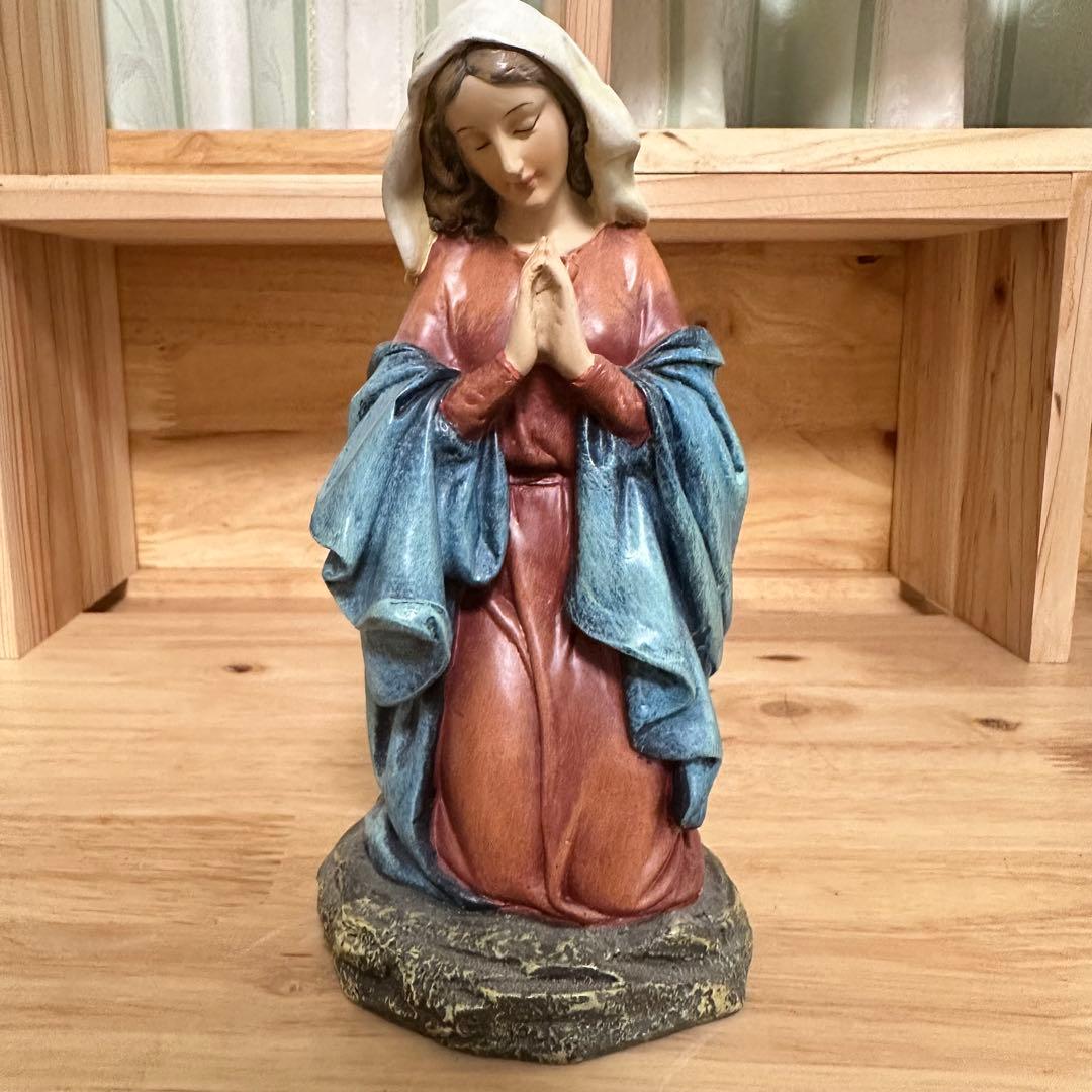 マリア 祈る姿
