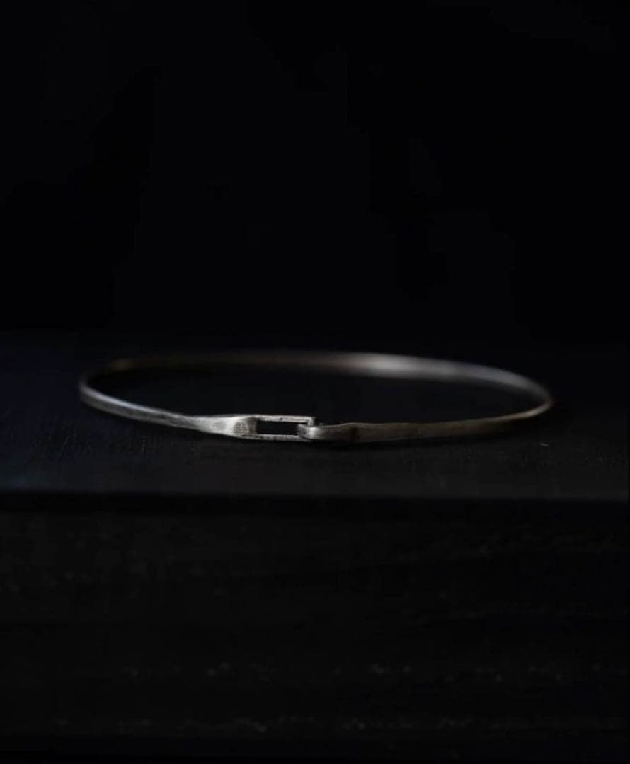 PRY シュウト Silver Hook Bangle [narrow]