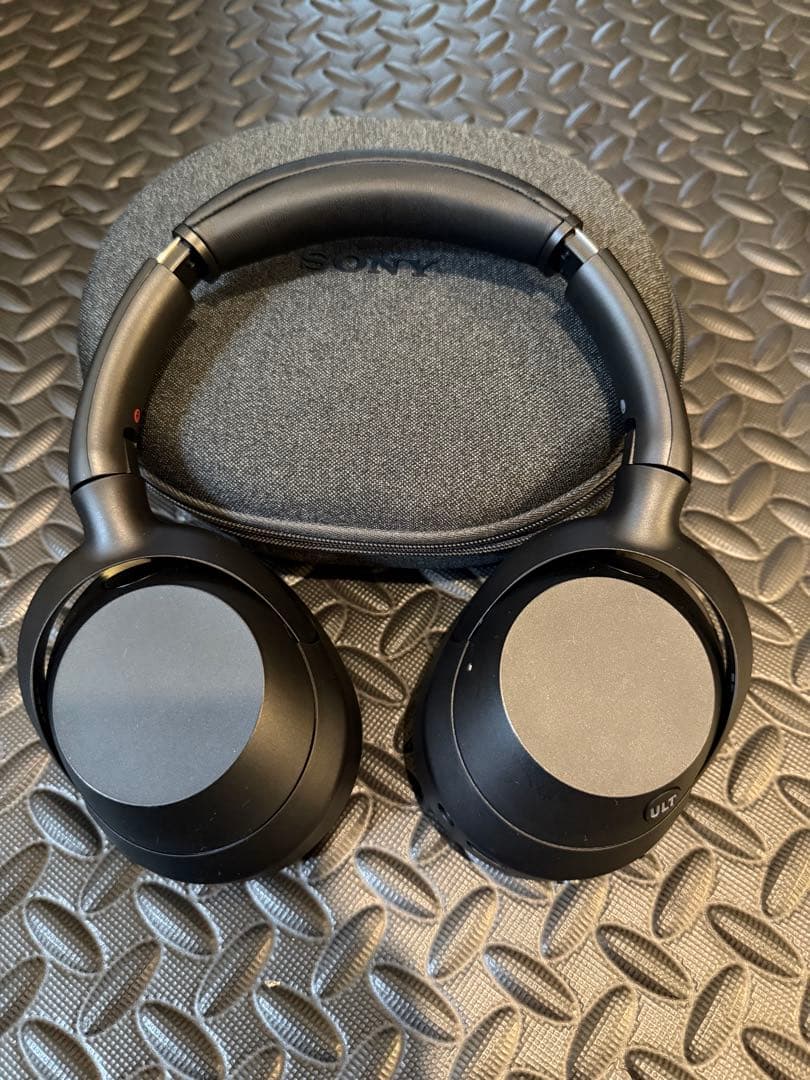 SONY ULTWEAR ワイヤレスヘッドホン　ブラック　WH-ULT900N