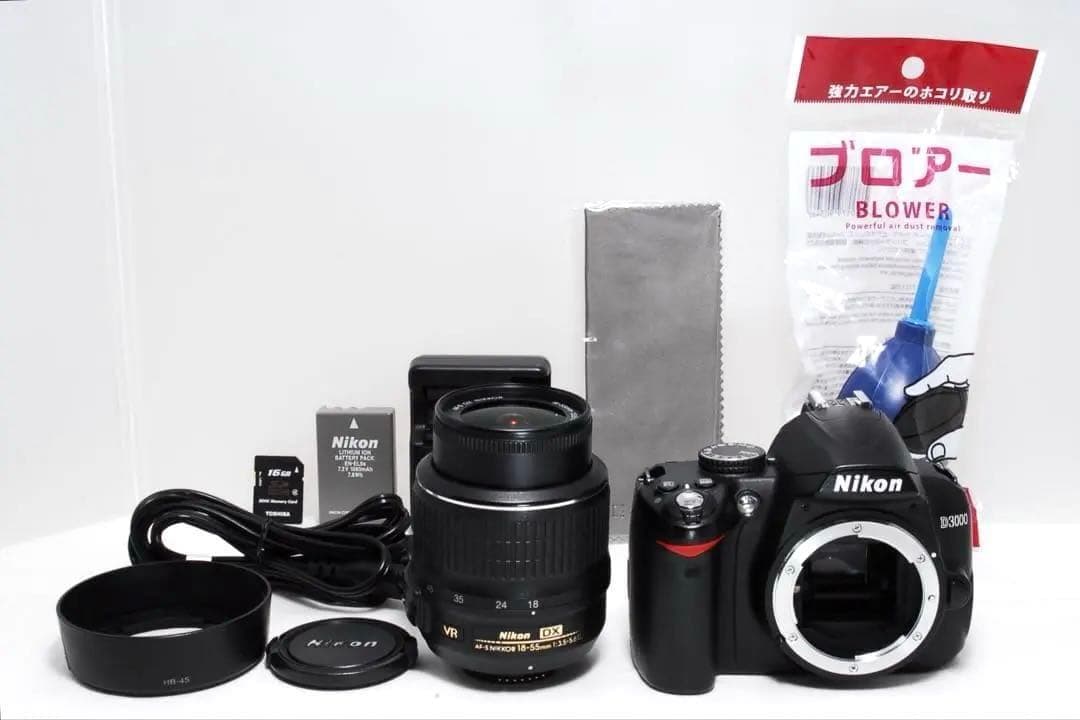 紅葉もキレイに撮れる✨ Nikon D3000 レンズキット 初心者も安心♥️