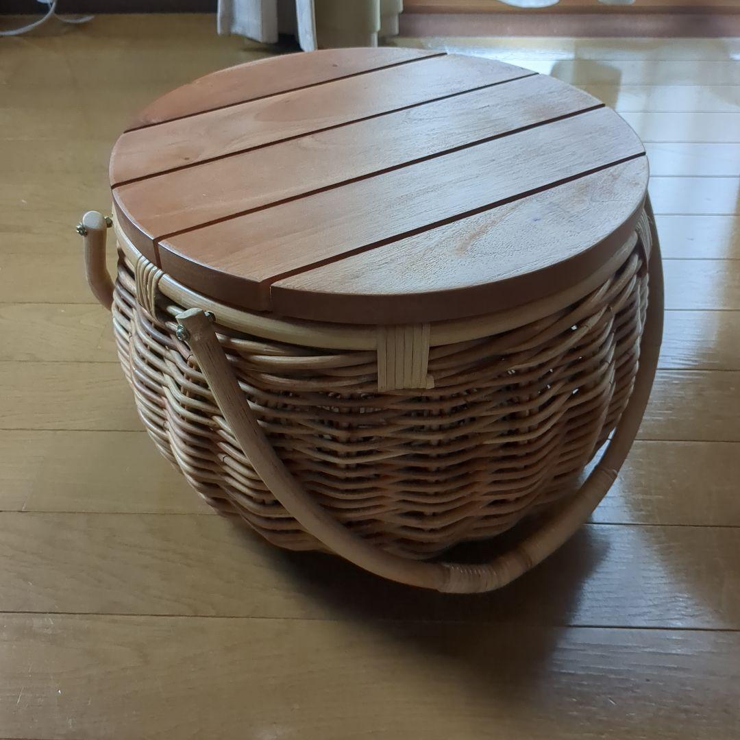 6/18 22時まで限定値下げ籐製収納テーブル 木製蓋付き