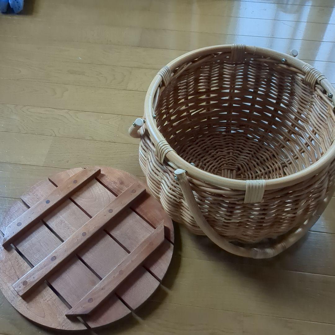 6/18 22時まで限定値下げ籐製収納テーブル 木製蓋付き