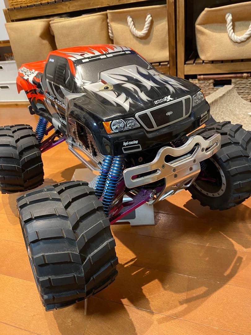 HPI savage X ラジコン　カスタム総額20万以上　部品等諸々込み