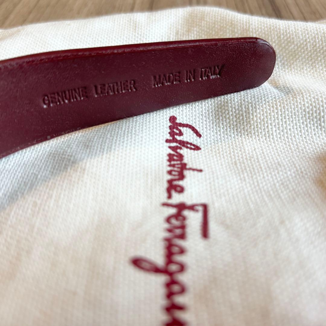 【新品】Salvatore Ferragamo 本革 カチューシャ　リボン　赤