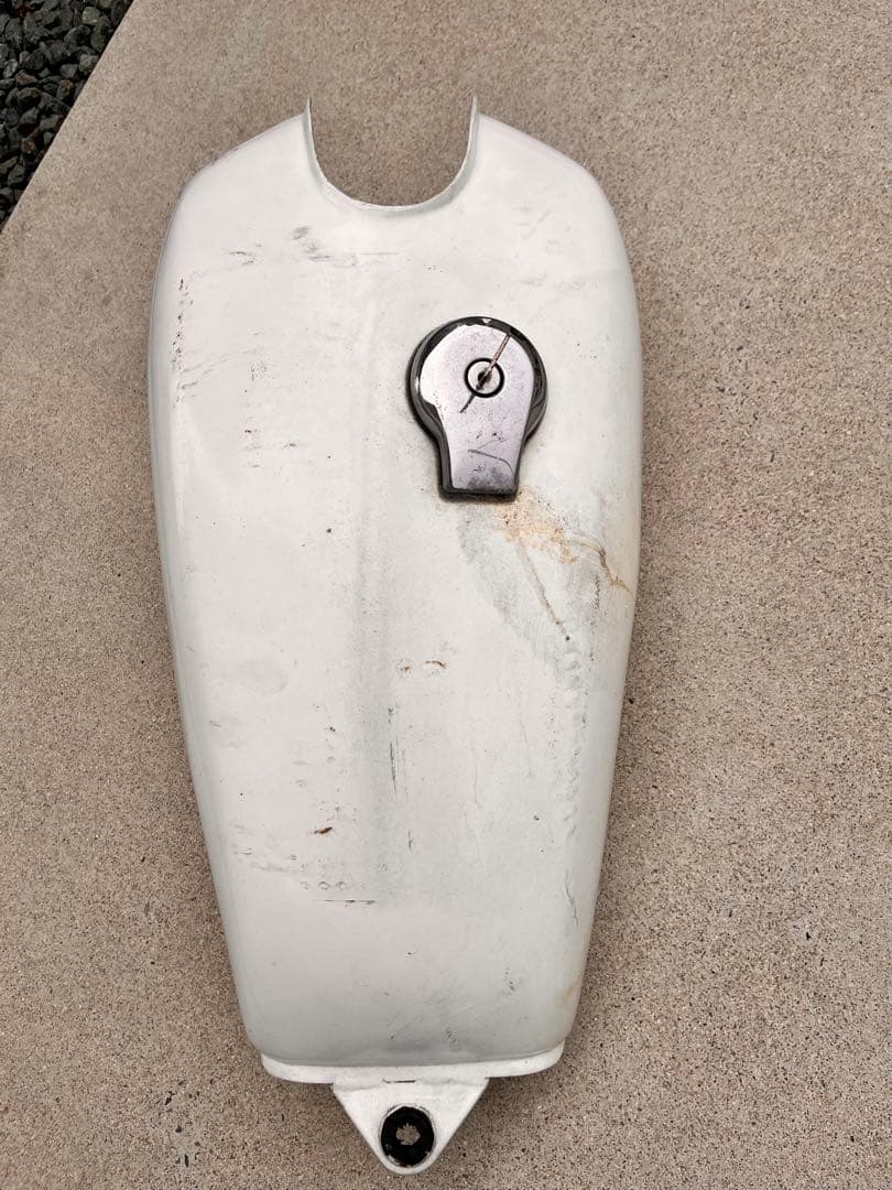 YAMAHA SR400 燃料タンク