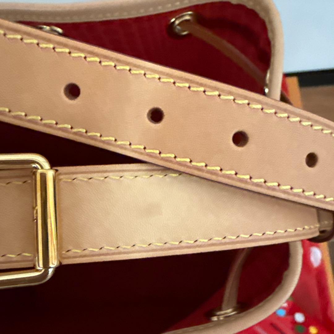 ルイヴィトン✖️草間彌生　ノエ　ショルダーバック