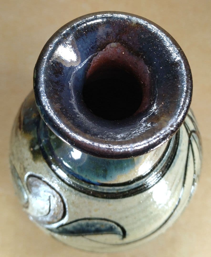 【本物保証】金城次郎 海老魚紋花瓶 共箱 栞(まじる商店当時物）人間国宝 壷屋焼