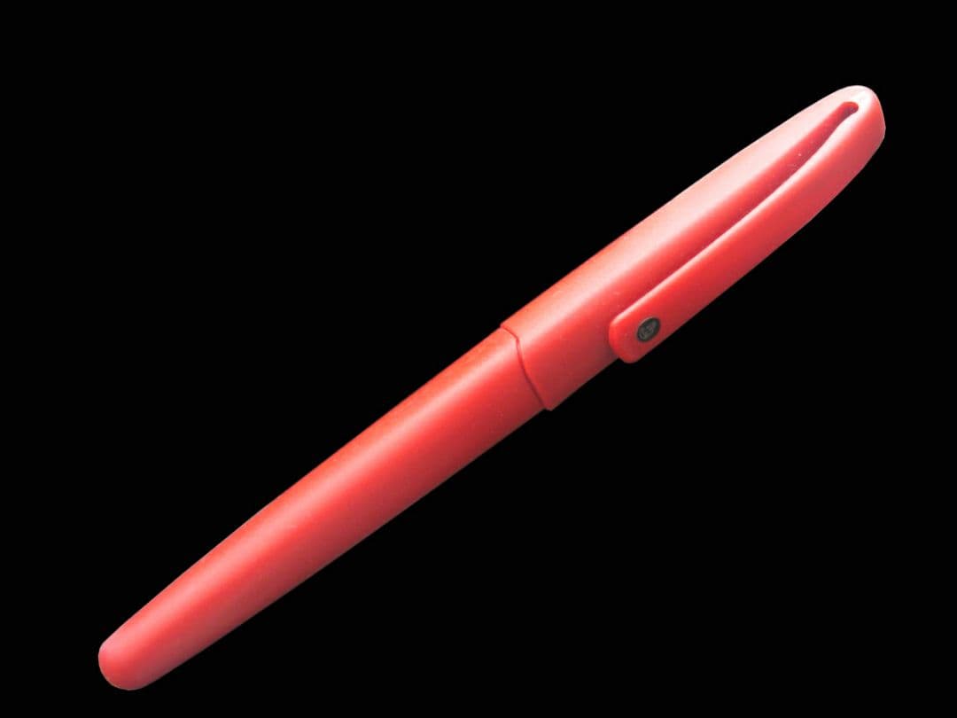 激レア！ルイジコラーニCOLANI Pelikan P80万年筆のプロトタイプ赤