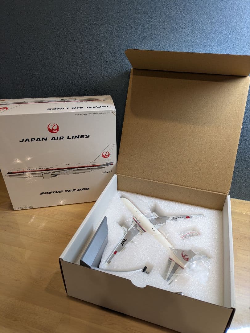【新品・希少】JAL B 767-200 JA8233 1/200 JFOX