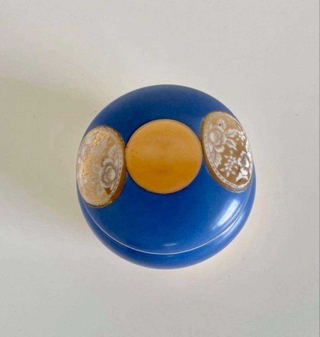 ノリタケ　青とベージュのトリンケットボックス