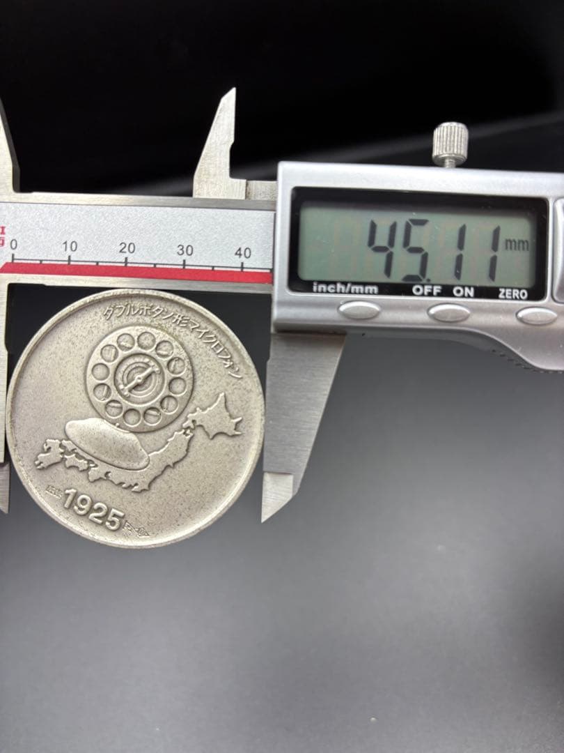 記念メダル　放送開始50周年 ダブルボタン形マイクロフォン 純銀製50.8g