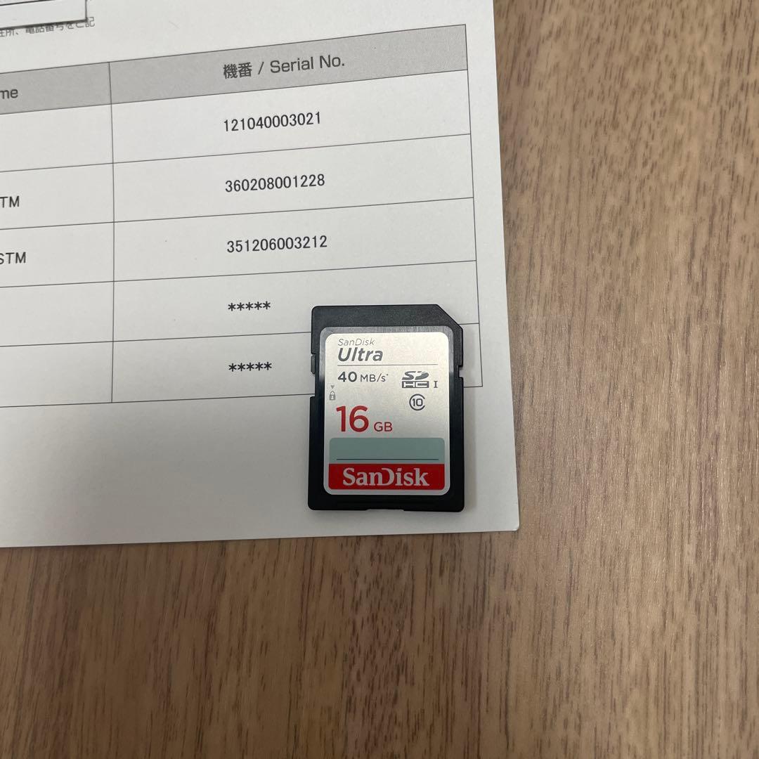 Canon キヤノン　EOS M10