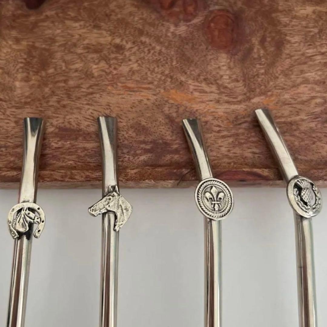 アルゼンチン製 アルパカ装飾／馬モチーフ／脚付き台座マテ壺