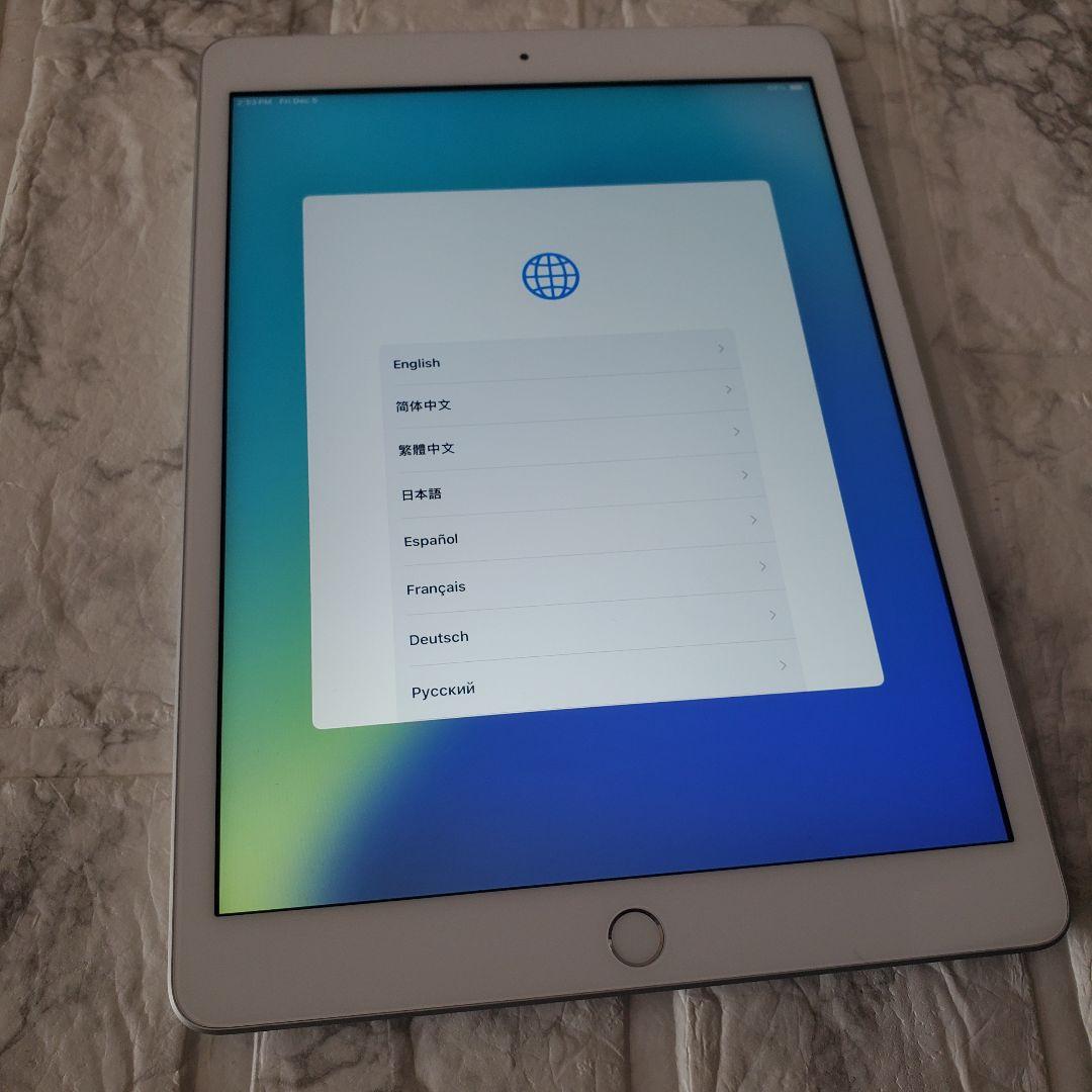 252 iPad 8世代 32GB SIMフリー シルバー