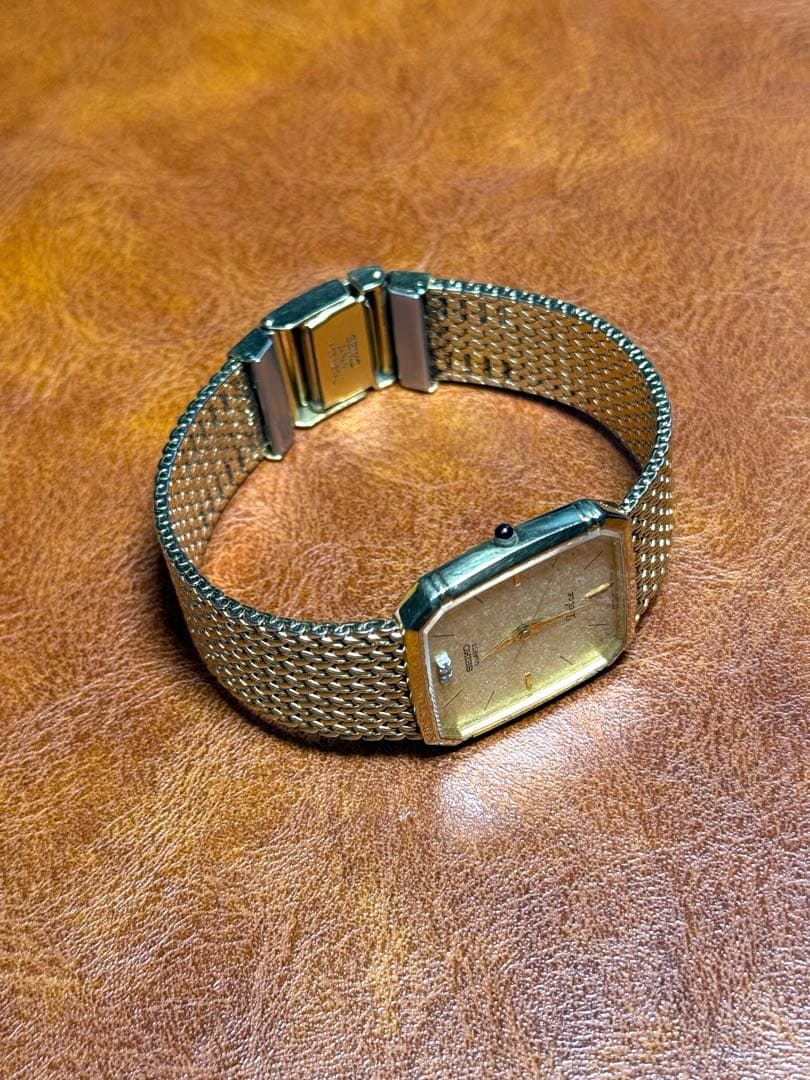 A42 希少 稼動品 SEIKO DOLCE 2pダイヤ　80年代ヴィンテージ