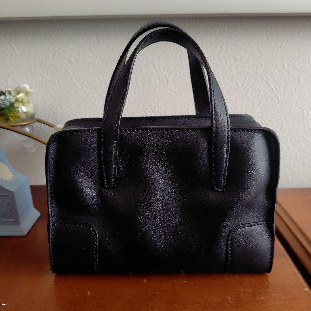 ユキさま専用 LOEWE ブラック レザーミニハンドバッグ