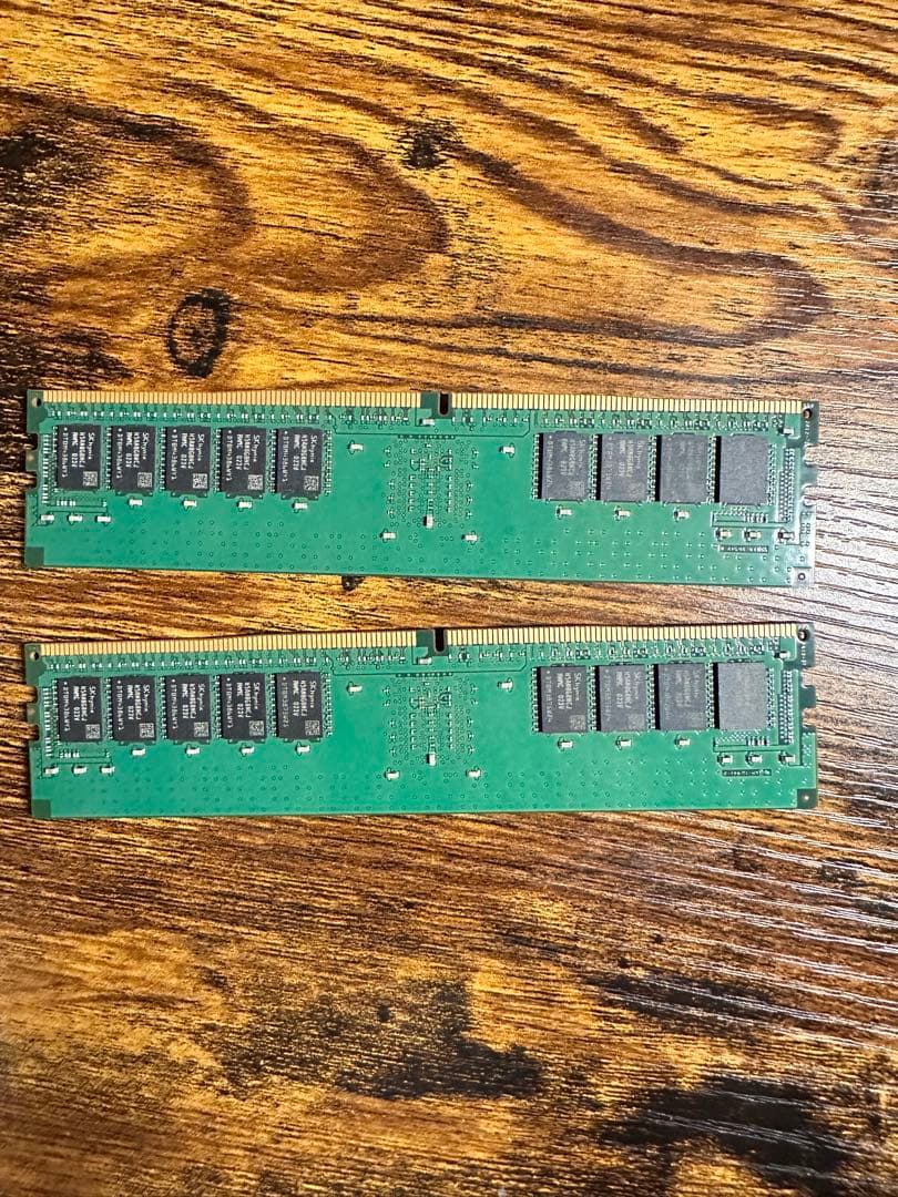 ド*ん様 SK Hynix 16GB DDR4 2933MHz メモリ　2枚32