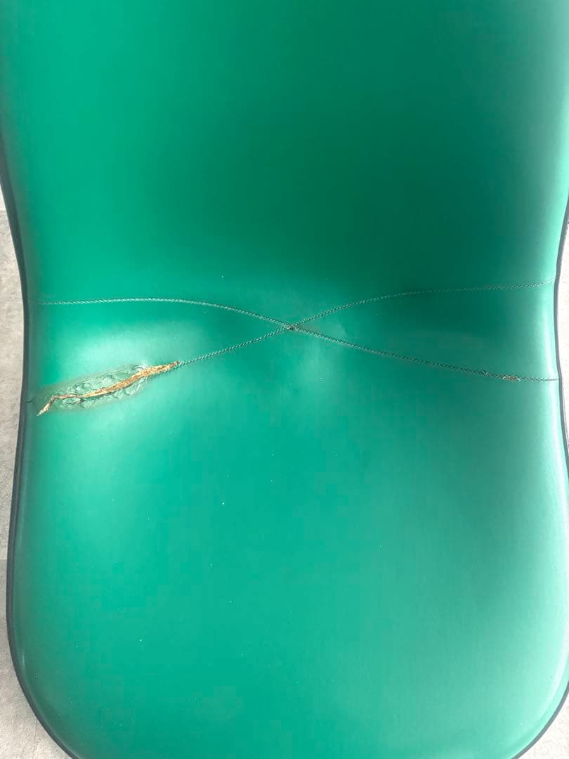 Herman Miller ヴィンテージ グリーン 割れエンボス ③ リペア必須