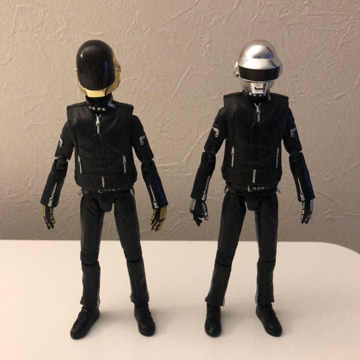 ダフトパンクフィギュア 美品2体set