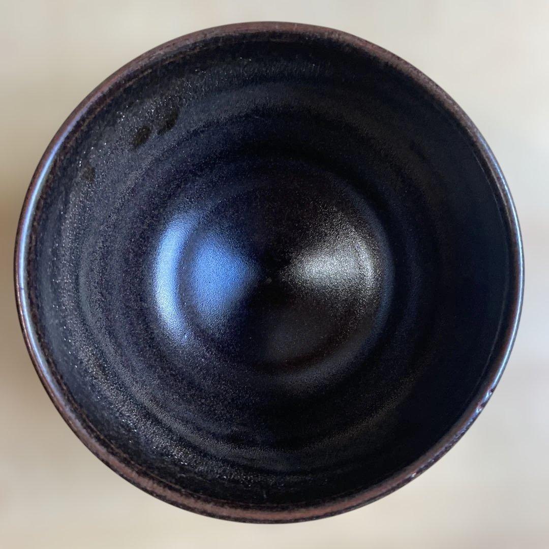 老梅　古木　紅梅　笹　抹茶碗 こげ茶　白　吉祥柄　九谷焼　新田邦彦　九谷彦 正月