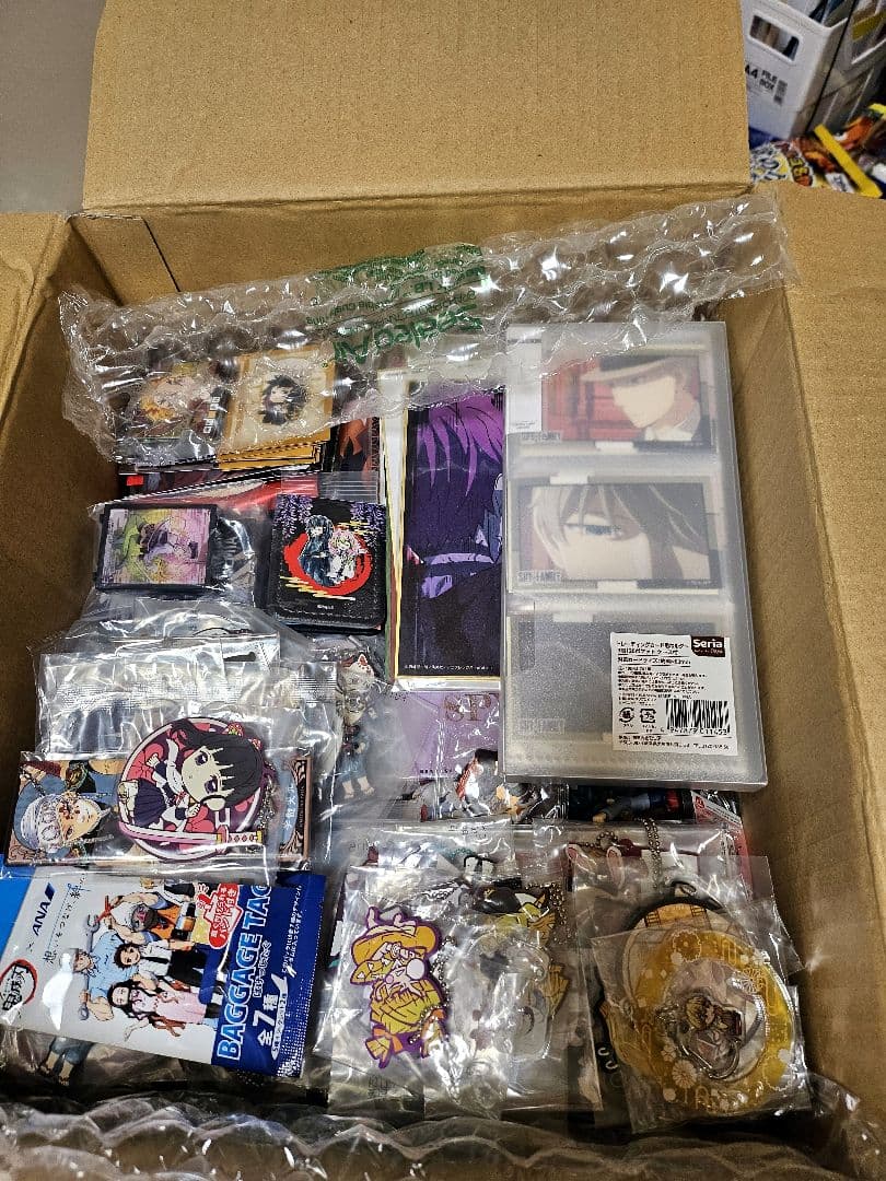 アニメグッズ大量セット 550点以上 100サイズ