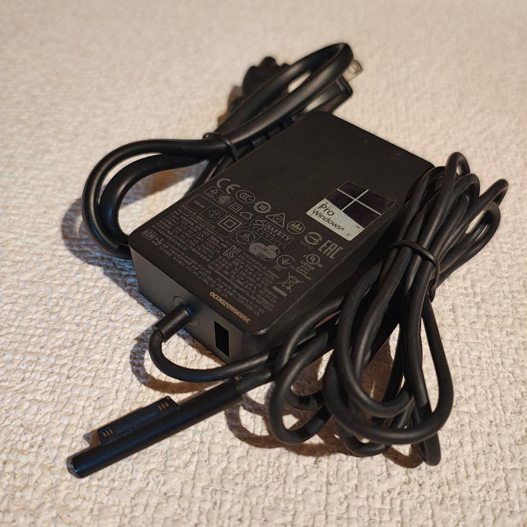 い*ぬ様 surface pro6 / 8MB / 128GB / タイプカバー