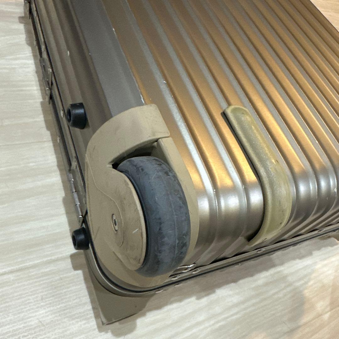 RIMOWA トパーズ チタニウム 32L(機内用)