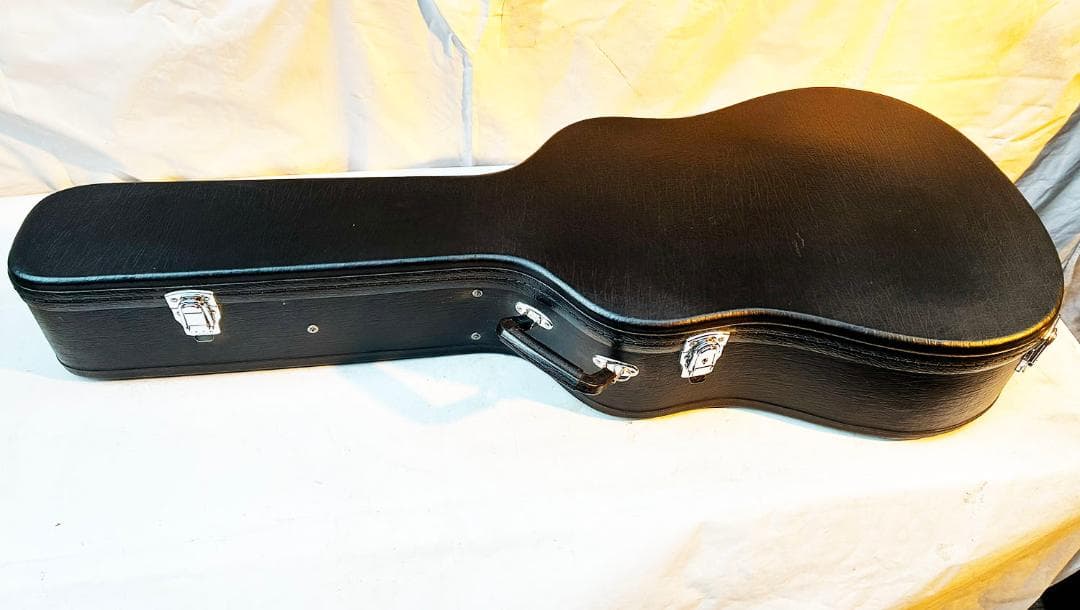 ★　ドレッドノートギター用　美品ハードケース　★