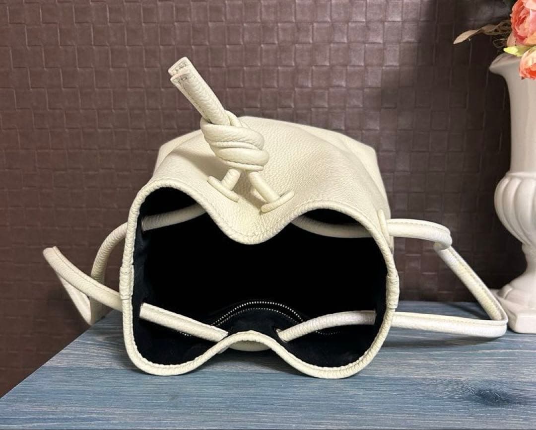 vasic bond mini アイボリー2way ショルダーバッグ