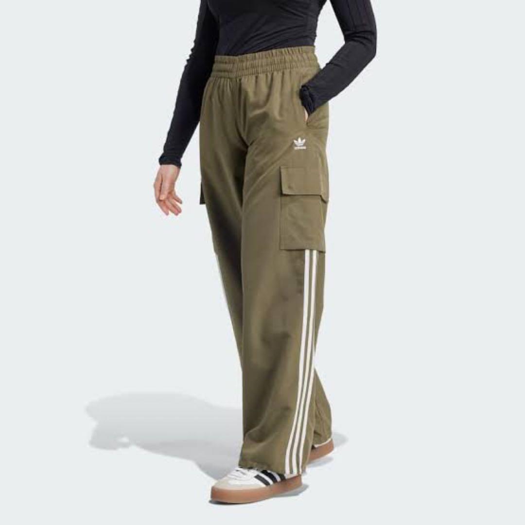 adidas カーゴパンツ