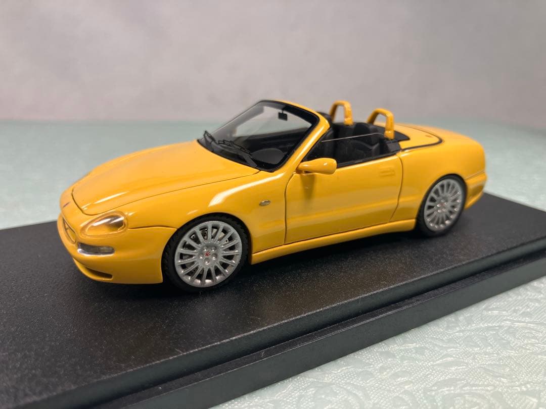 BBR マセラティ　4200 スパイダー2001年　イエロー