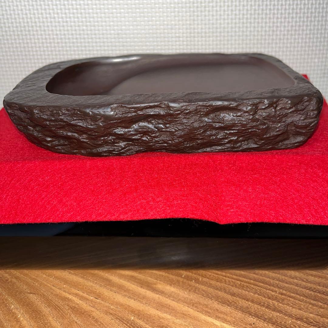 ⭕️赤間硯　野面硯　植野玉泉堂　6寸大　34mmの厚手　墨たっぷり　会津漆塗箱付き