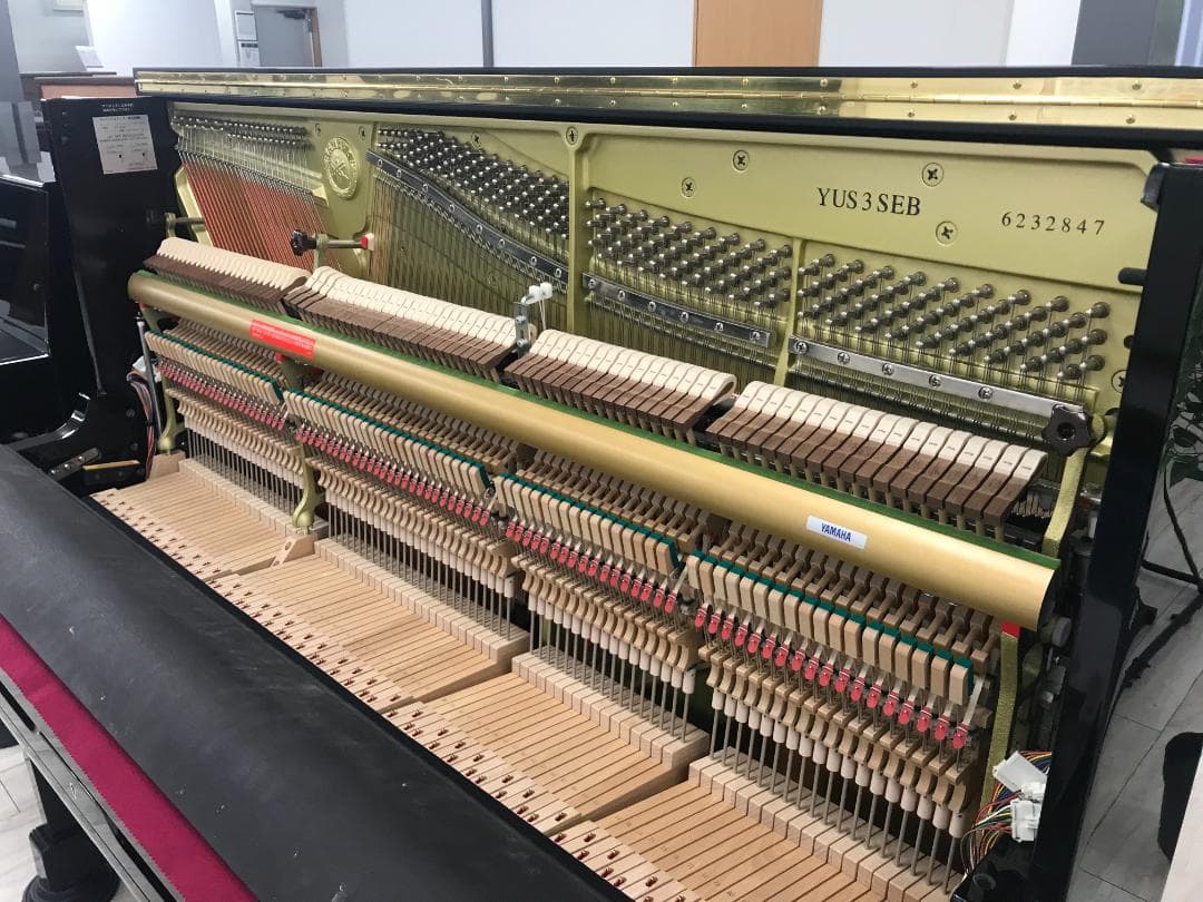 ★68336【アップライトピアノ】YAMAHA　YUS3SEB